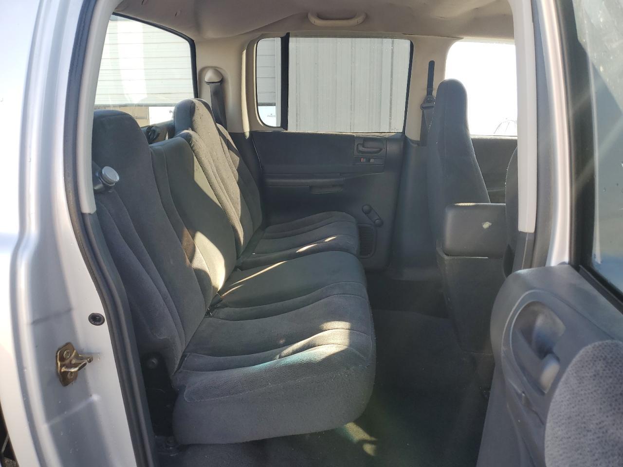 2004 DODGE Dakota