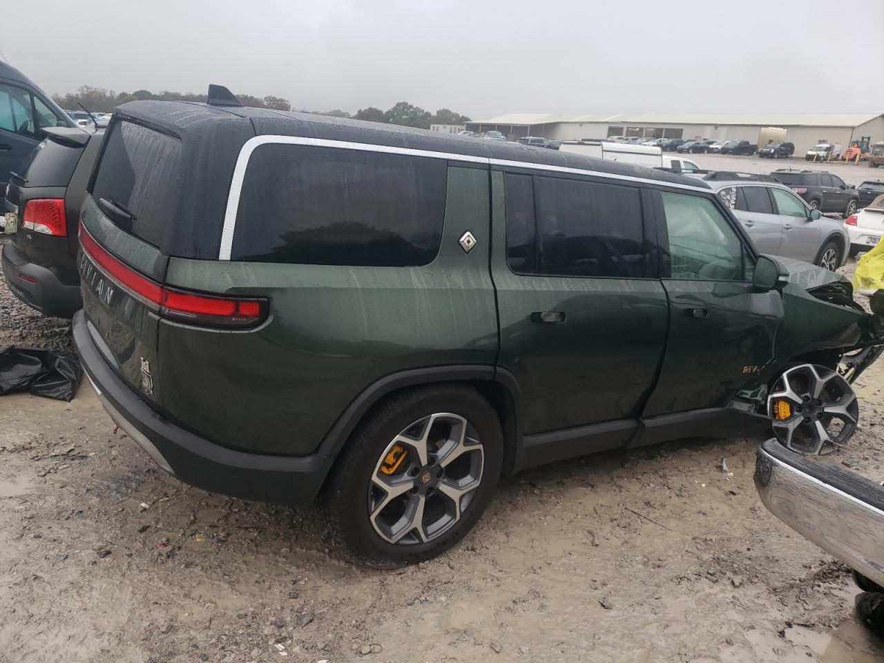 2023 RIVIAN R1s