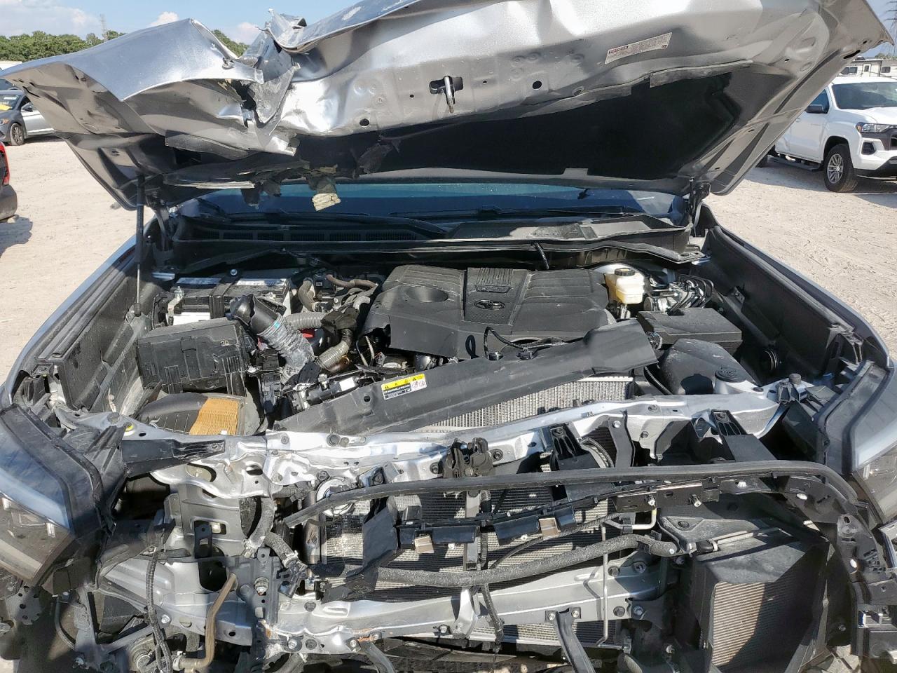 2024 TOYOTA TUNDRA