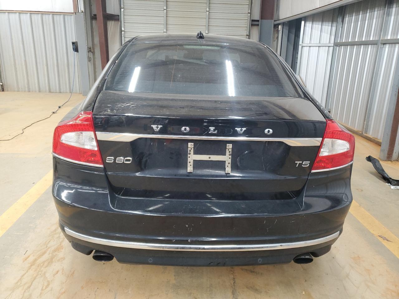 2015 VOLVO S80