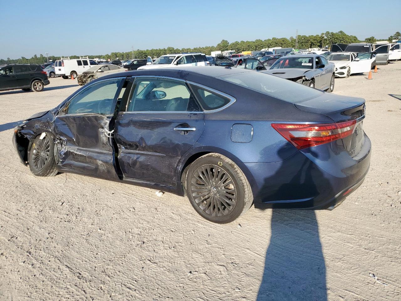 2016 TOYOTA Avalon