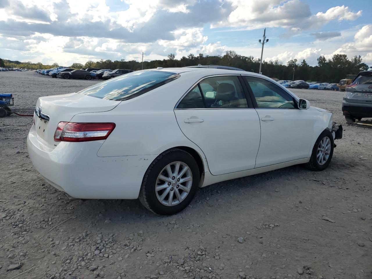 2010 TOYOTA CAMRY