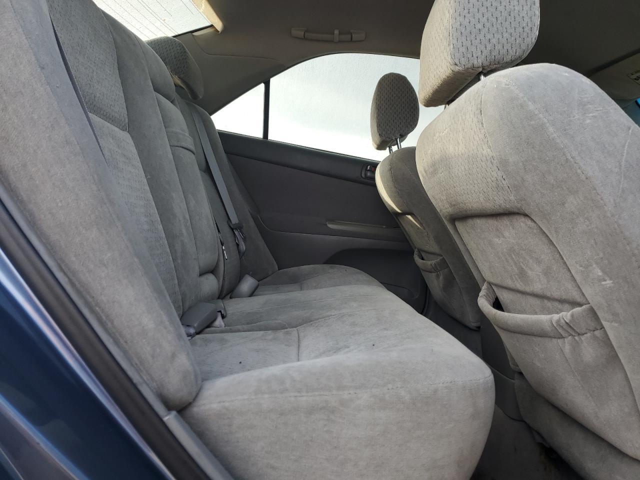 2004 TOYOTA CAMRY