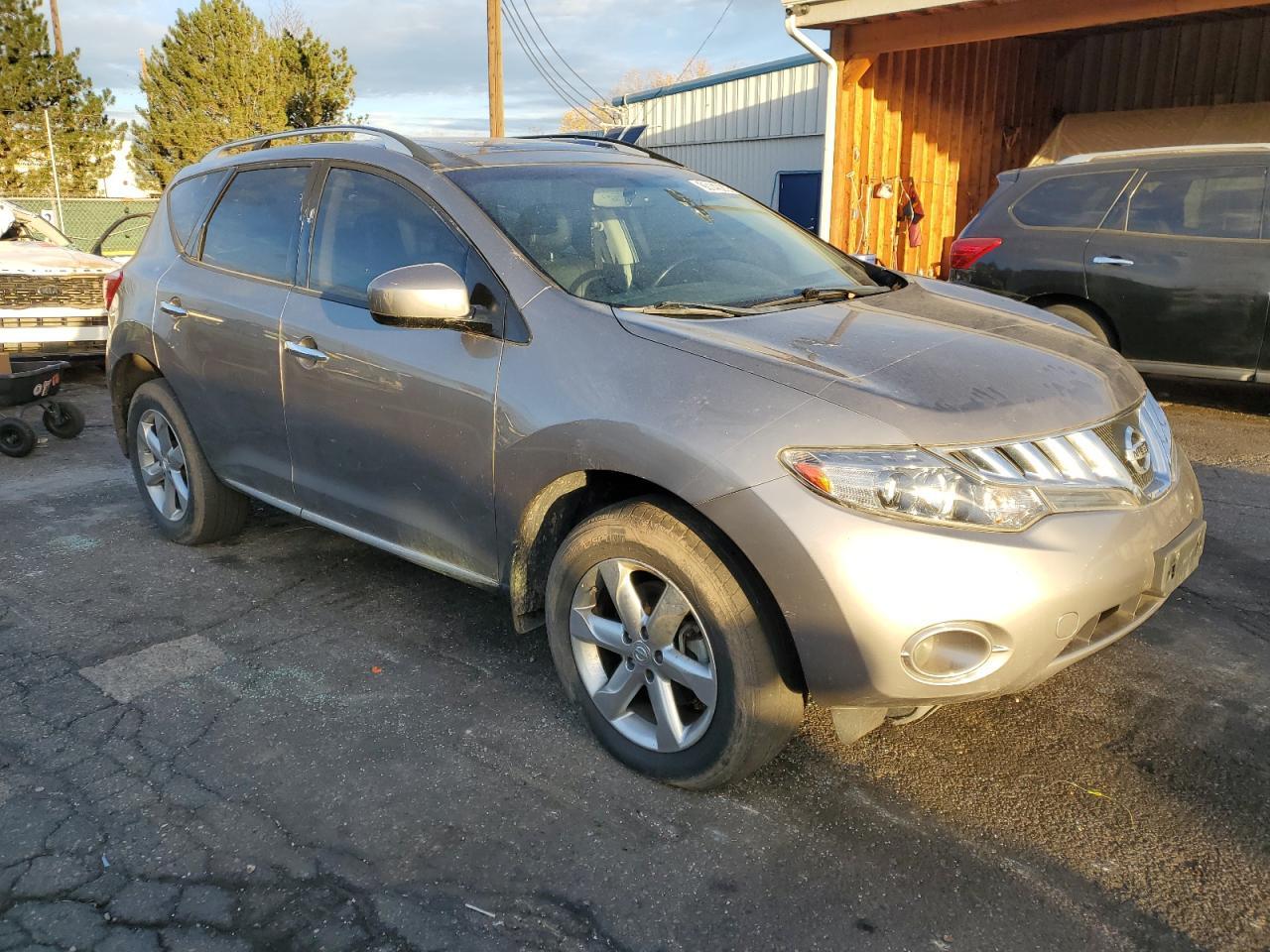 2010 NISSAN MURANO