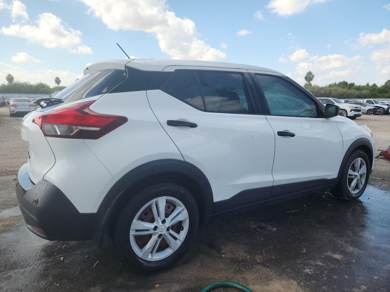 2020 NISSAN KICKS