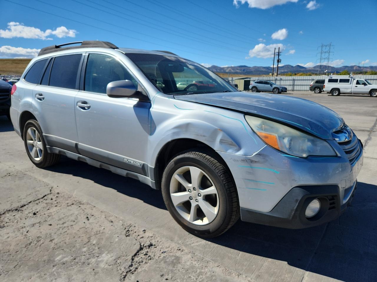 2013 SUBARU Outback