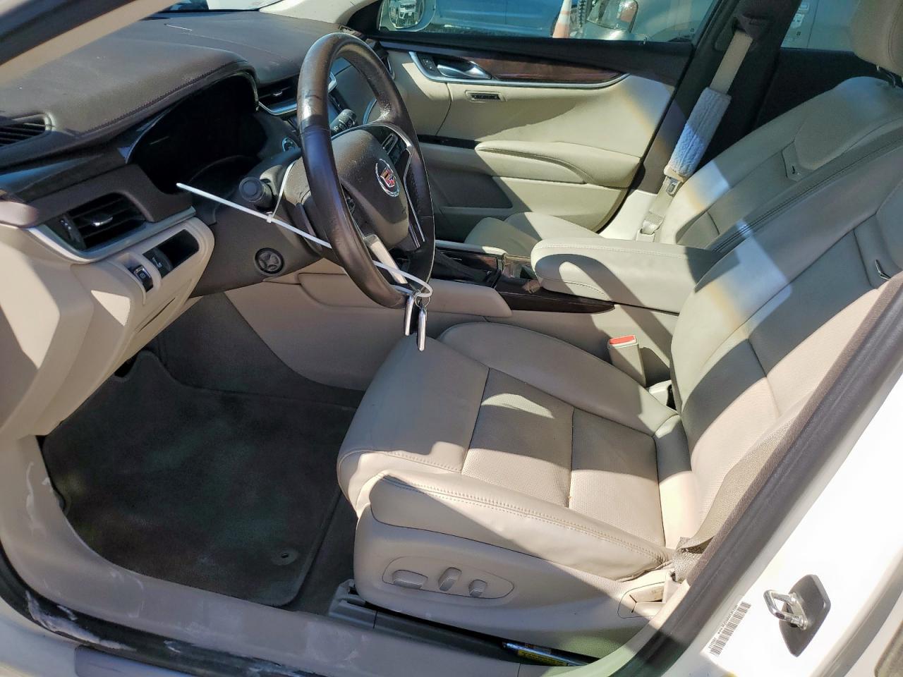 2015 CADILLAC XTS