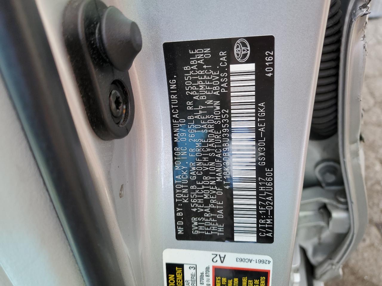 2011 TOYOTA Avalon