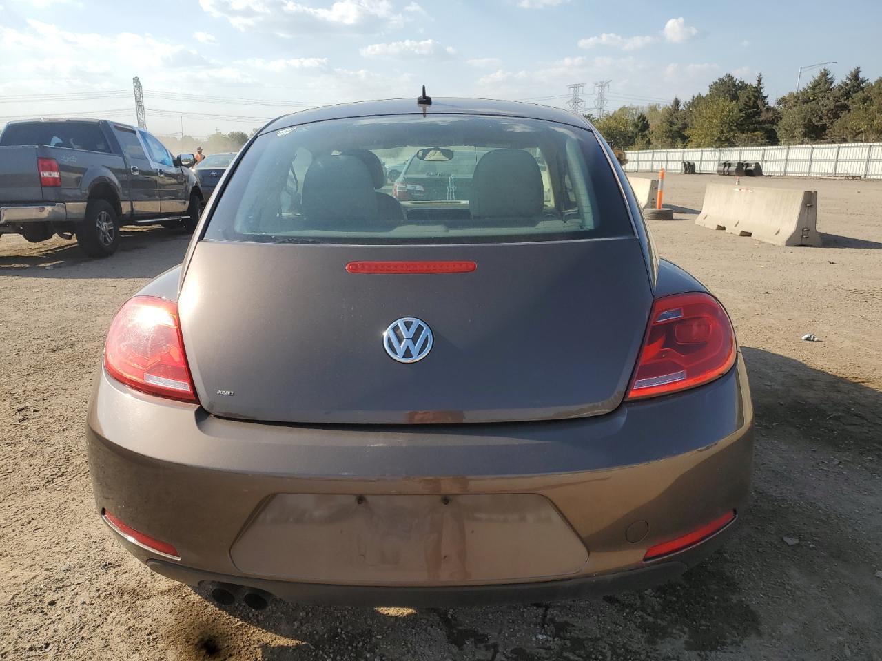 2012 VOLKSWAGEN Beetle