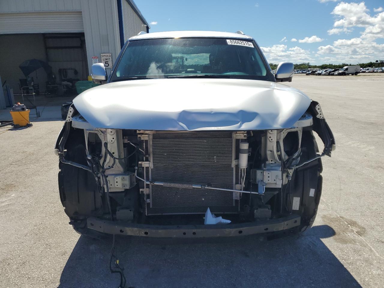 2016 INFINITI QX80