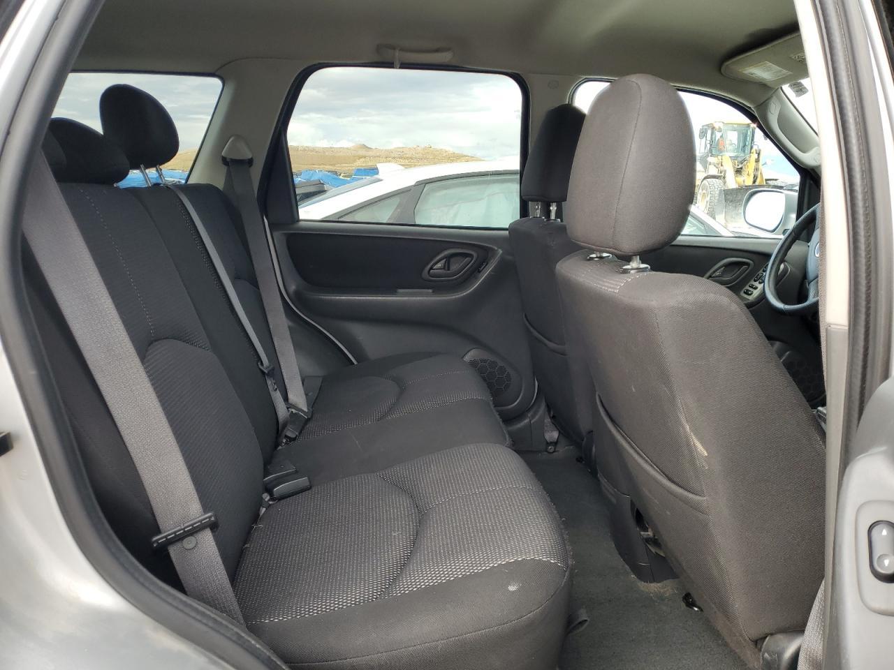 2006 MAZDA Tribute