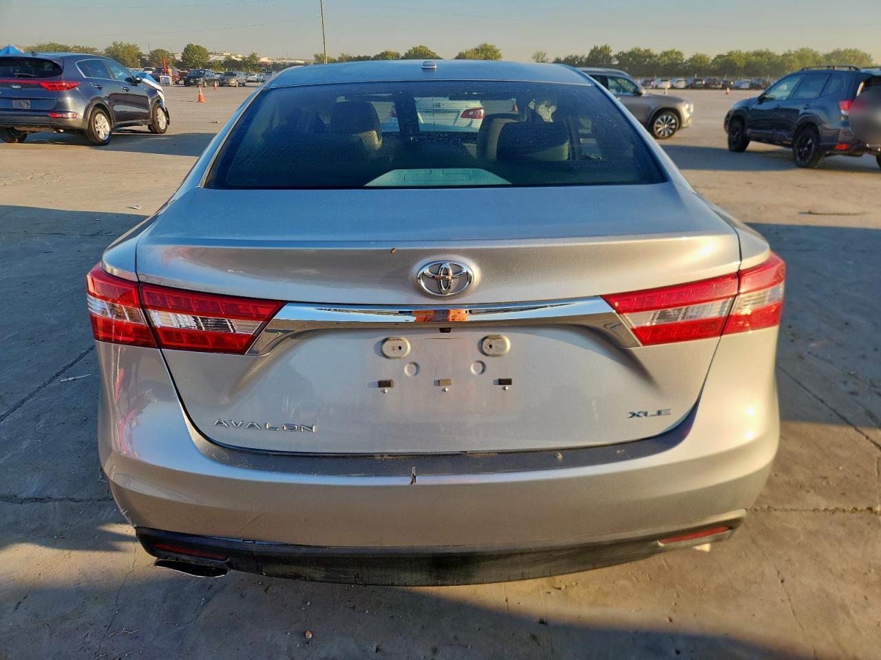 2015 TOYOTA Avalon