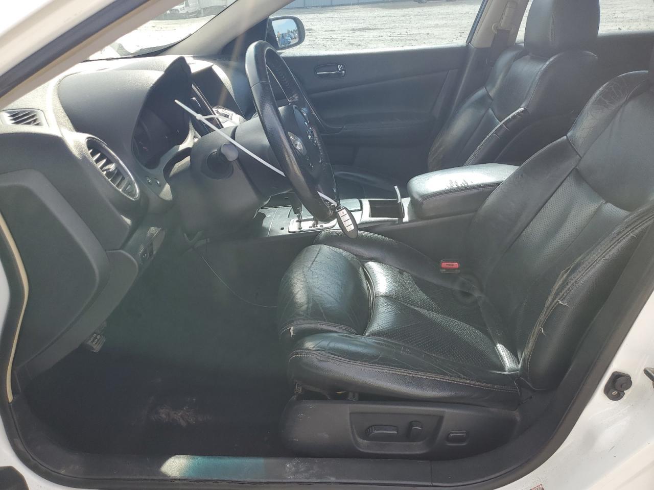 2013 NISSAN Maxima