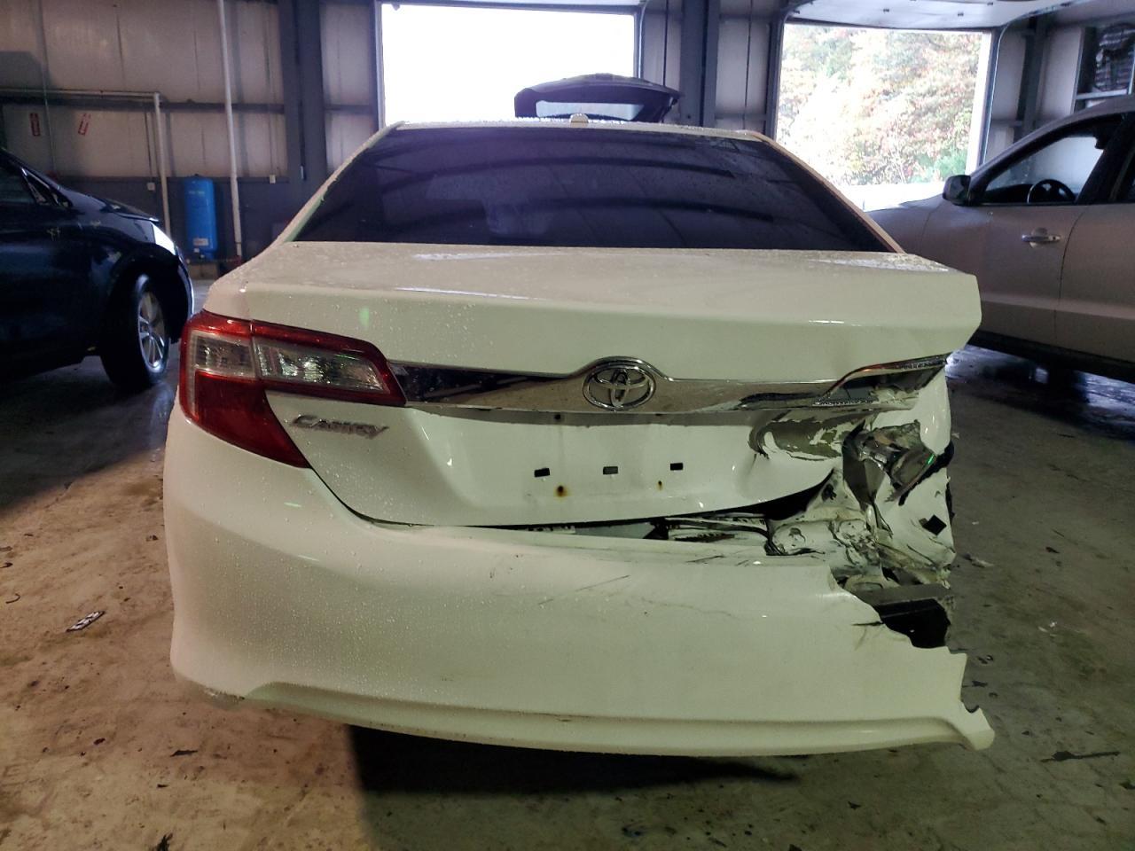 2014 TOYOTA CAMRY