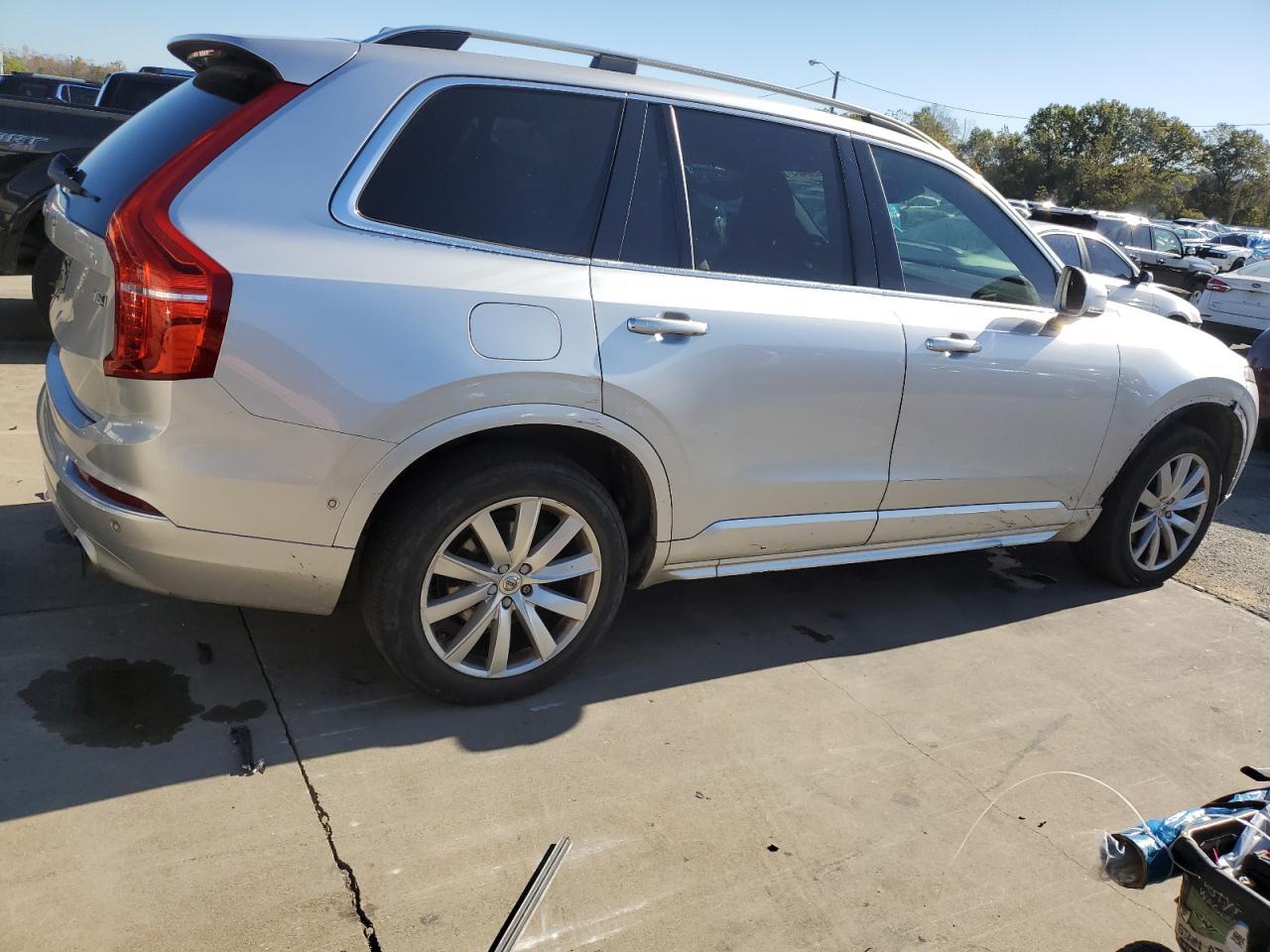 2018 VOLVO XC90