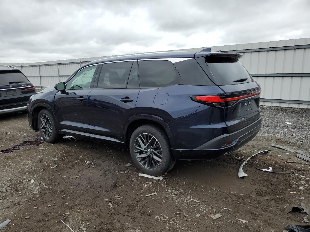2025 LEXUS Tx