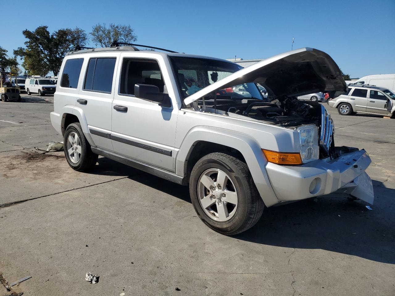 2006 JEEP Commander