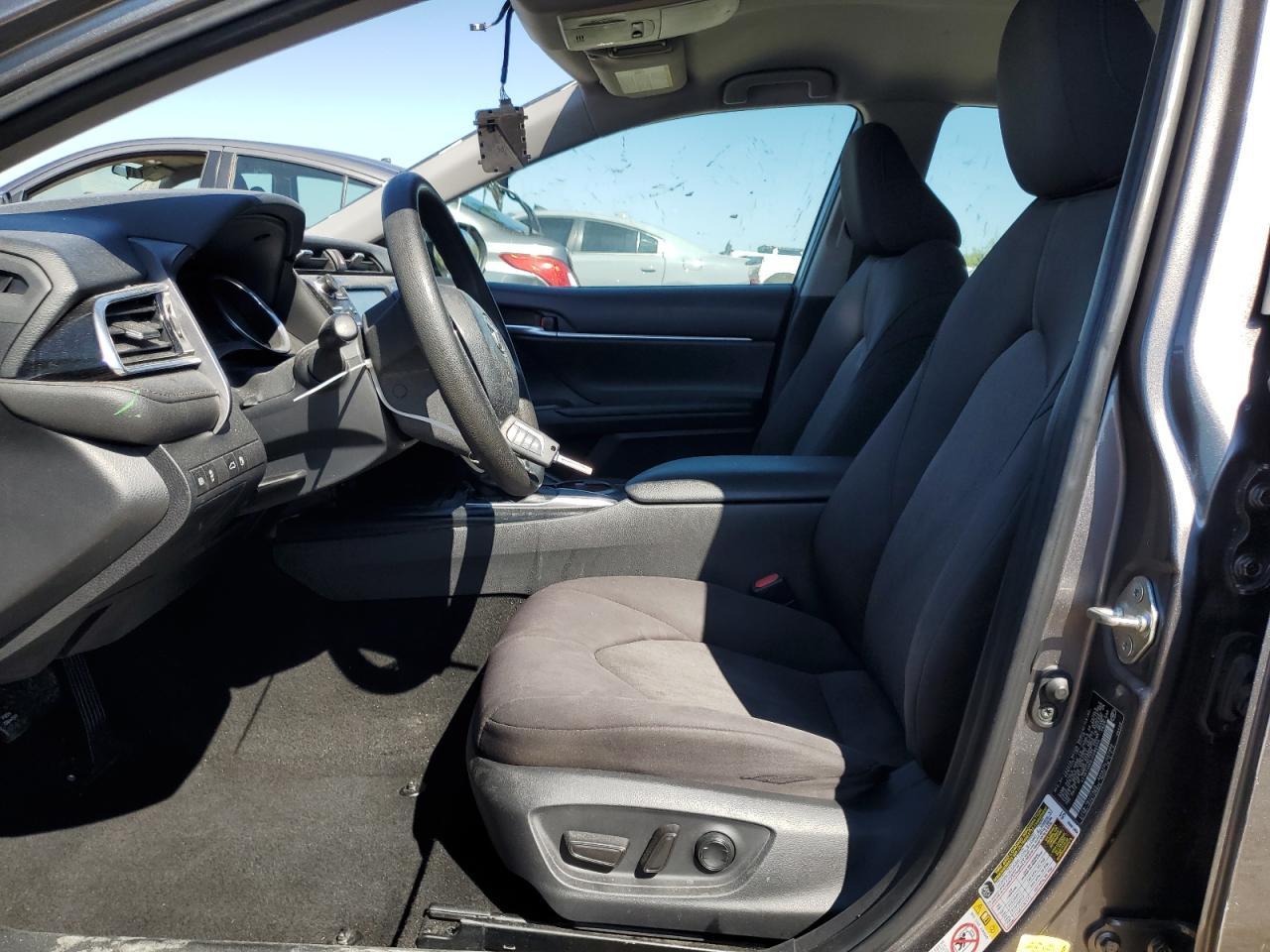 2018 TOYOTA CAMRY