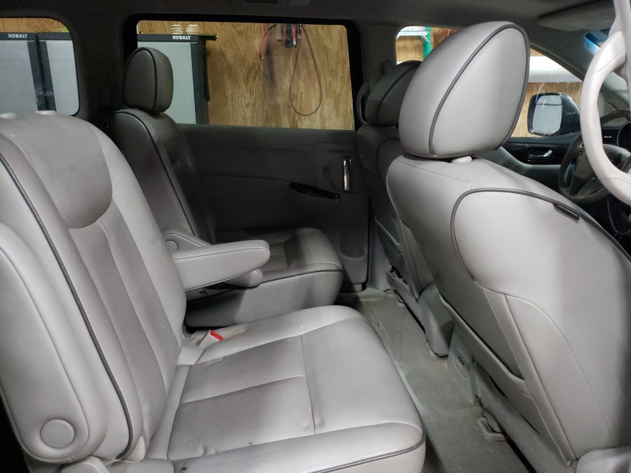 2012 NISSAN Quest