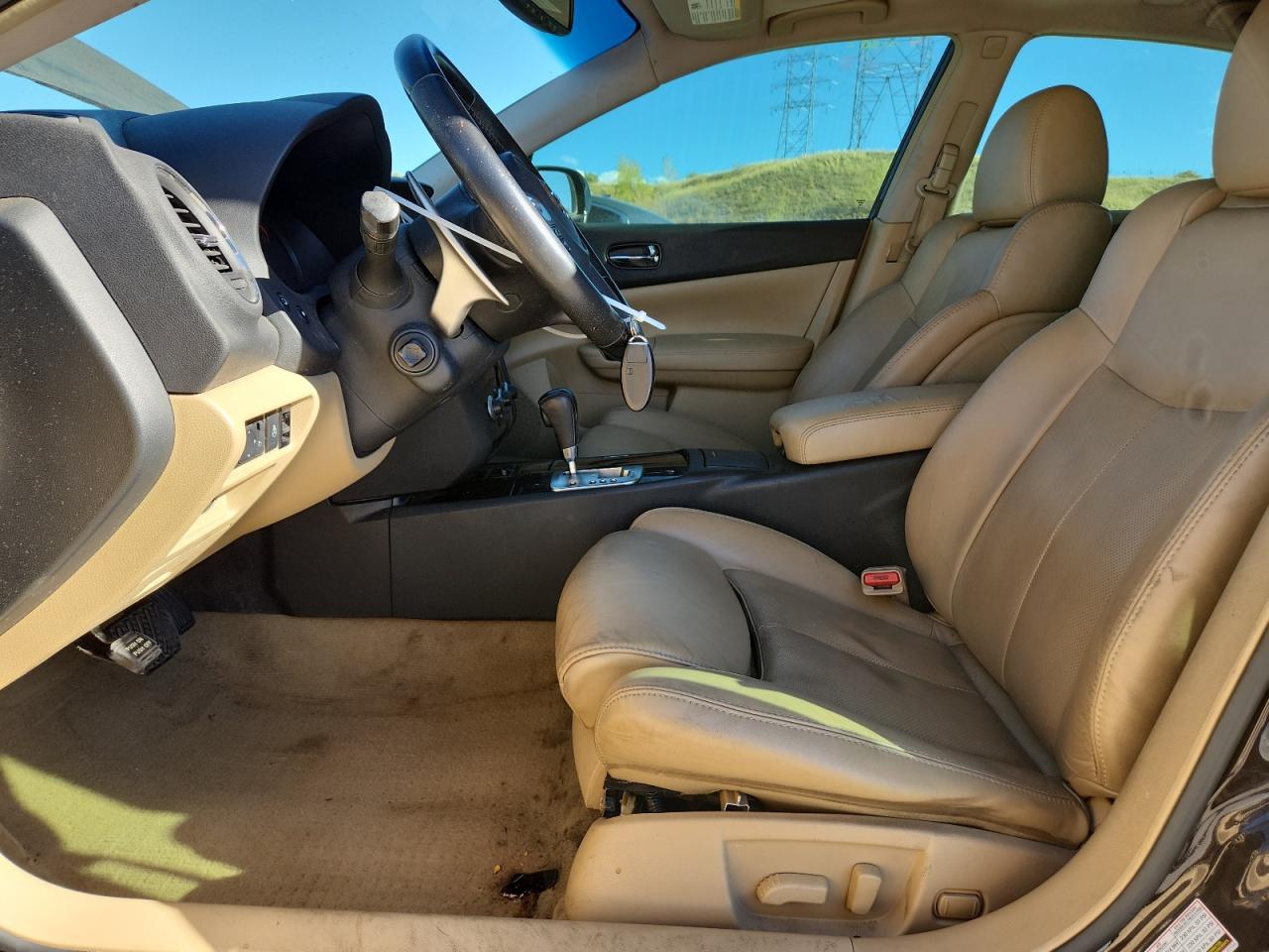 2011 NISSAN Maxima