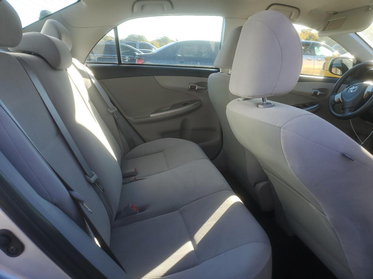 2011 TOYOTA COROLLA