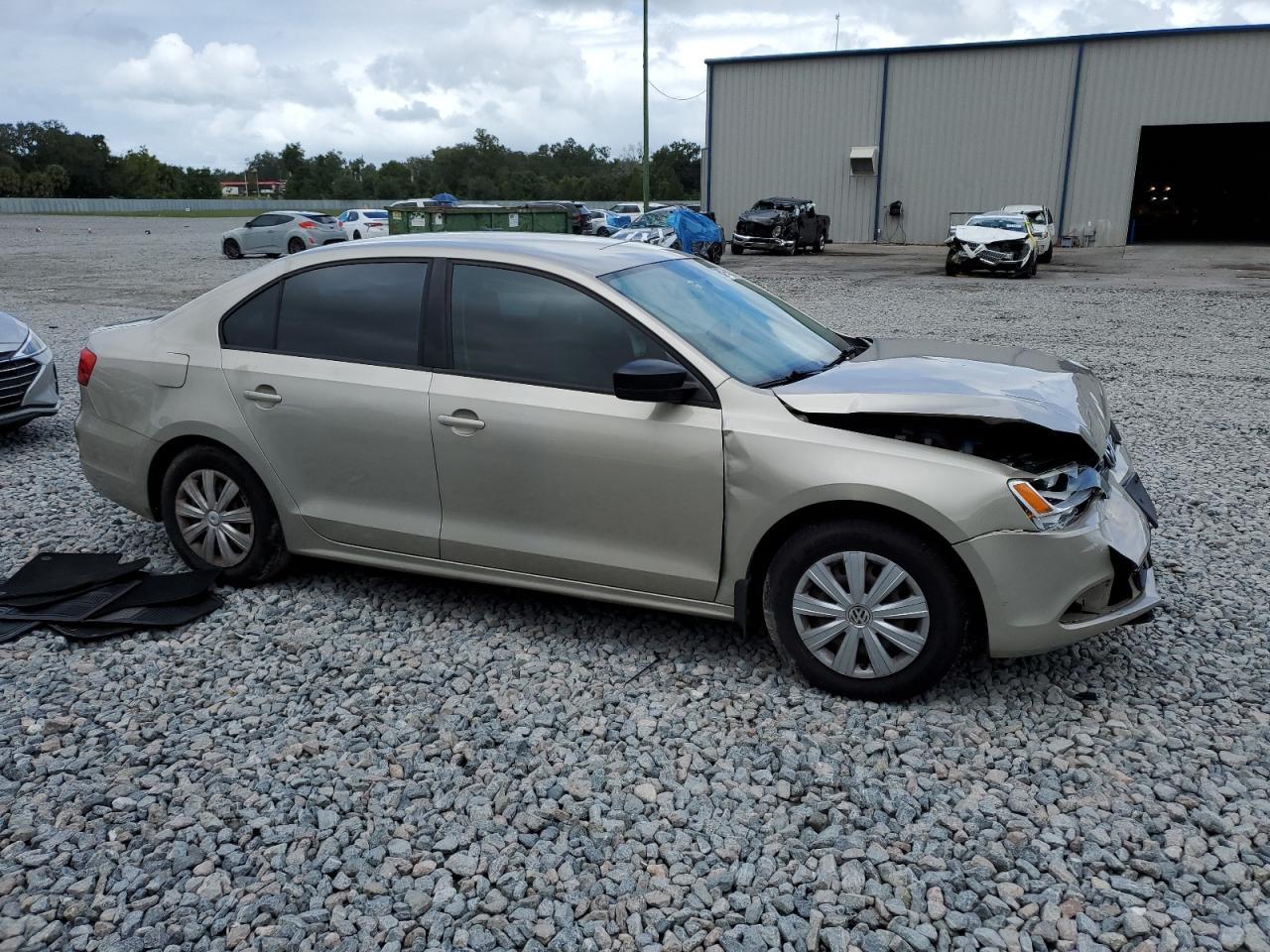 2013 VOLKSWAGEN JETTA