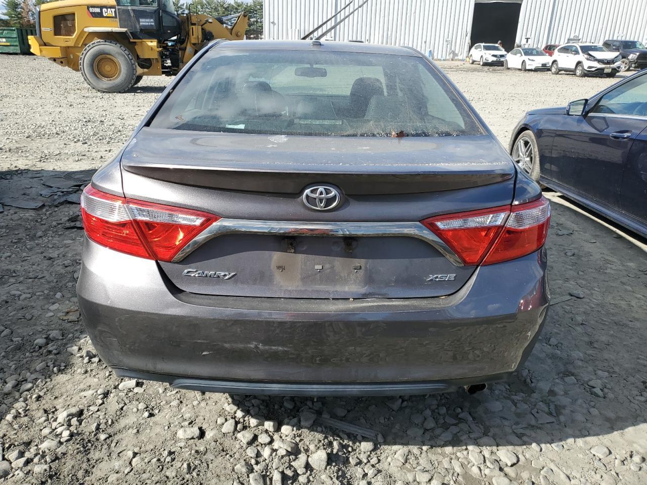 2015 TOYOTA CAMRY