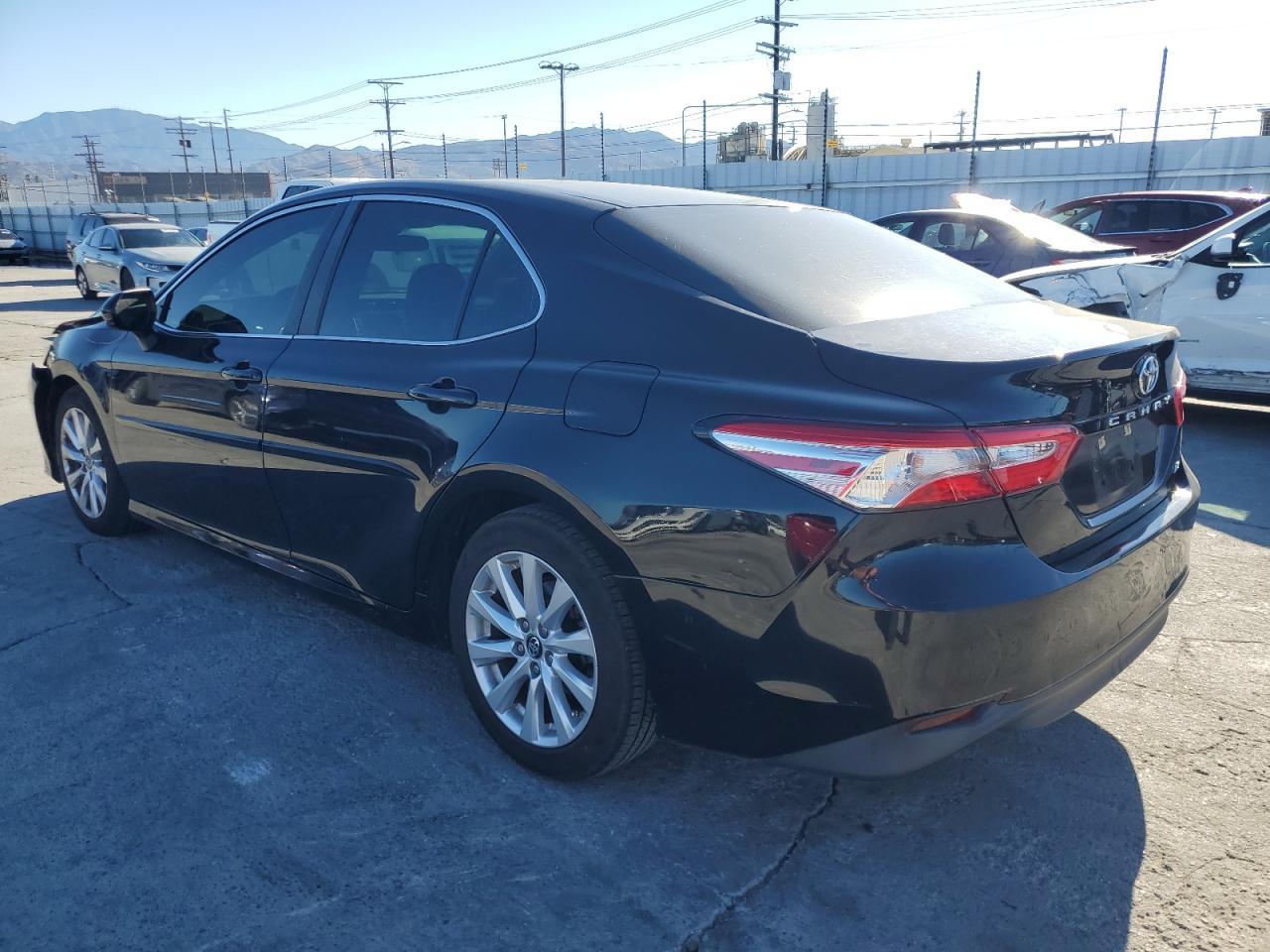 2018 TOYOTA CAMRY
