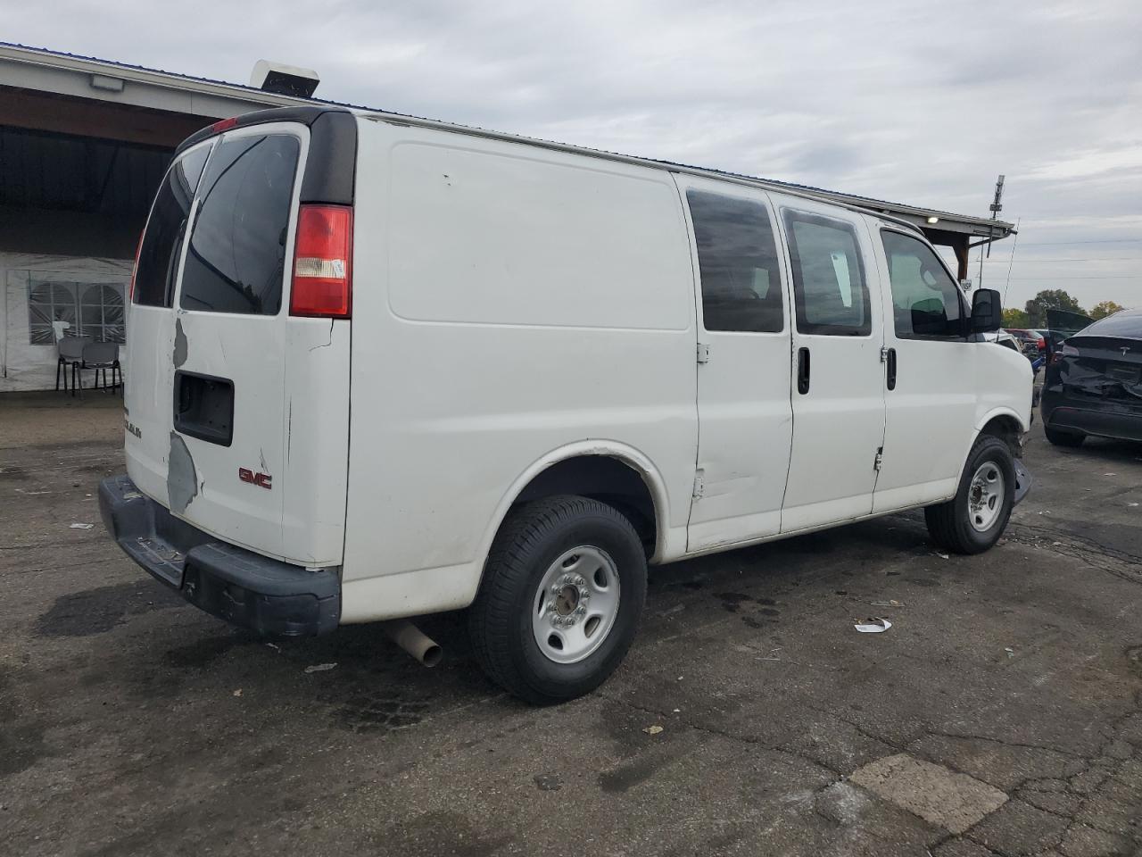 2010 GMC Savana