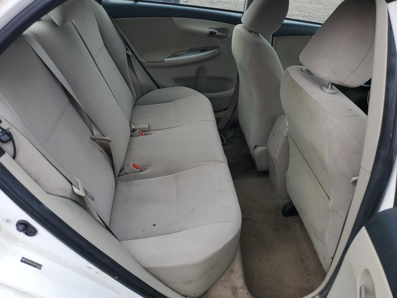2011 TOYOTA COROLLA