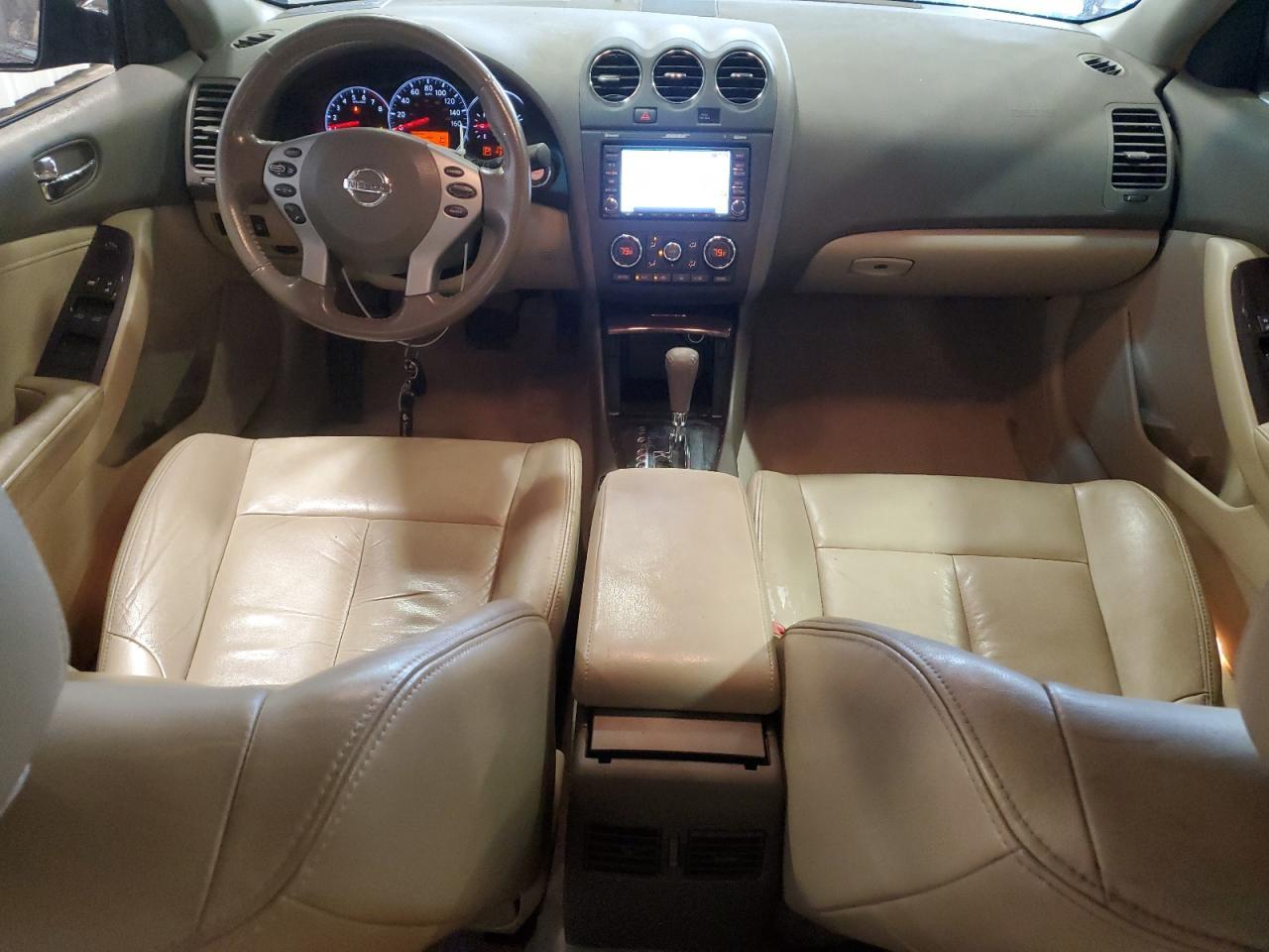 2010 NISSAN ALTIMA
