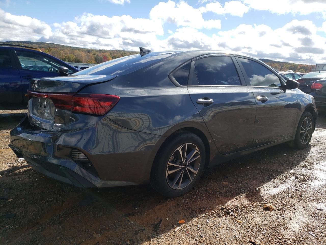 2023 KIA FORTE