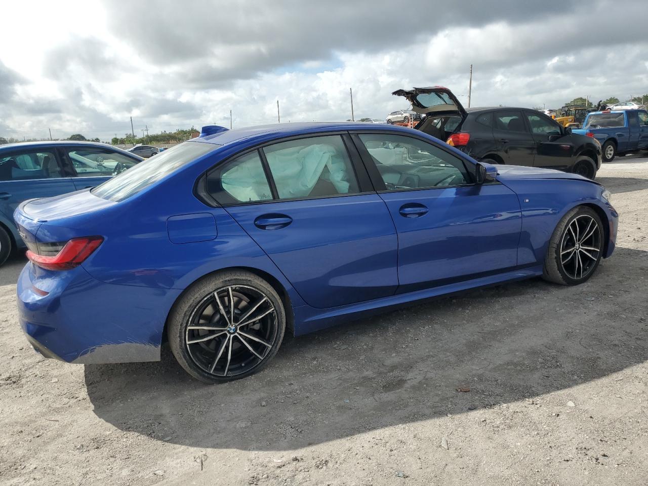 2022 BMW 3 SERIES