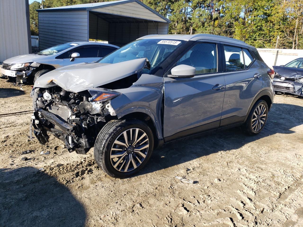 2022 NISSAN KICKS