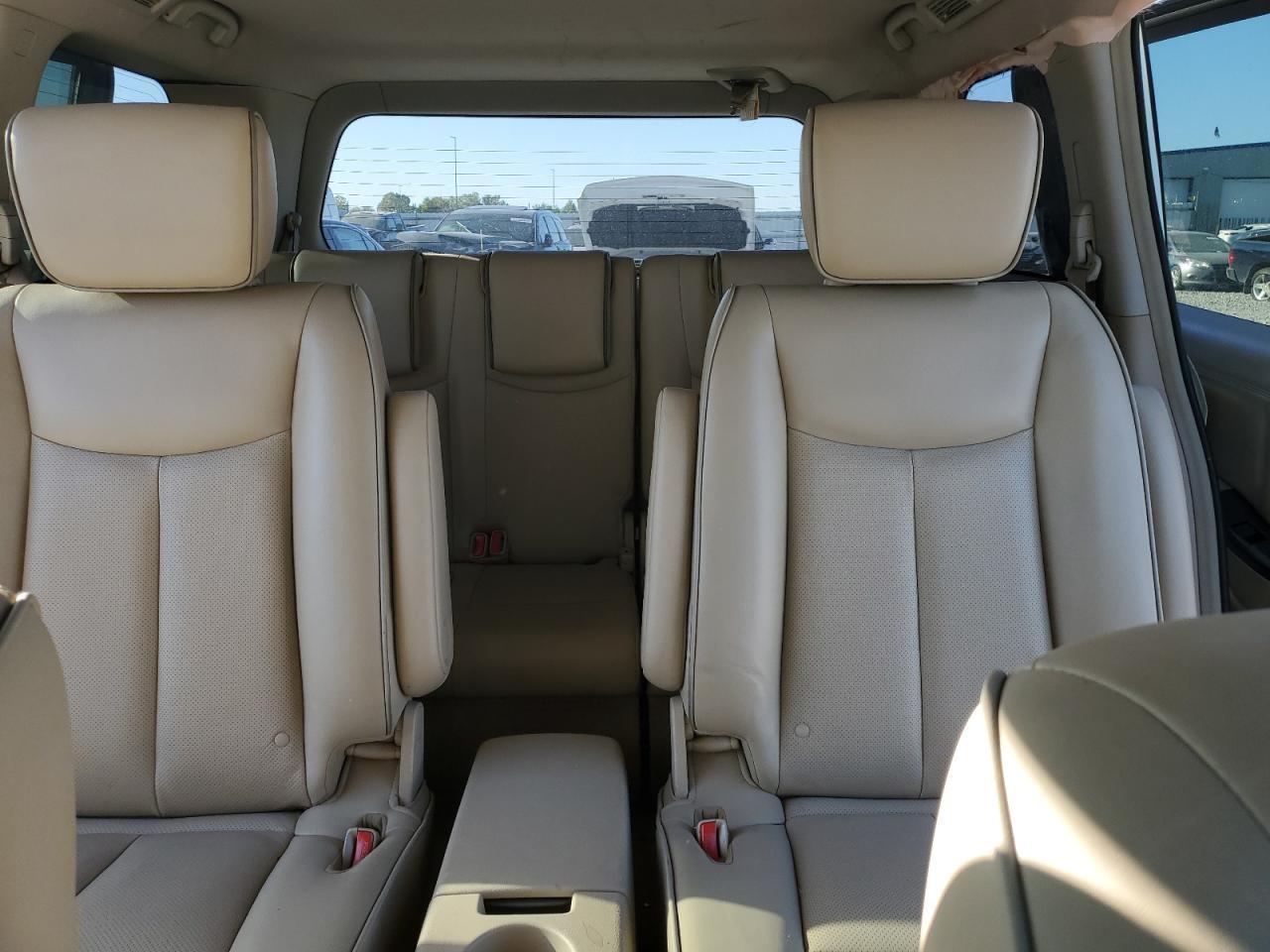 2012 NISSAN Quest