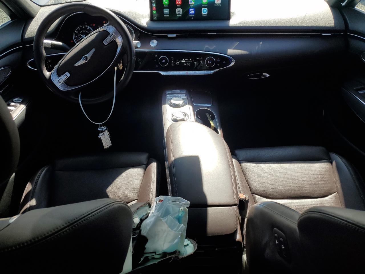 2022 GENESIS GV70