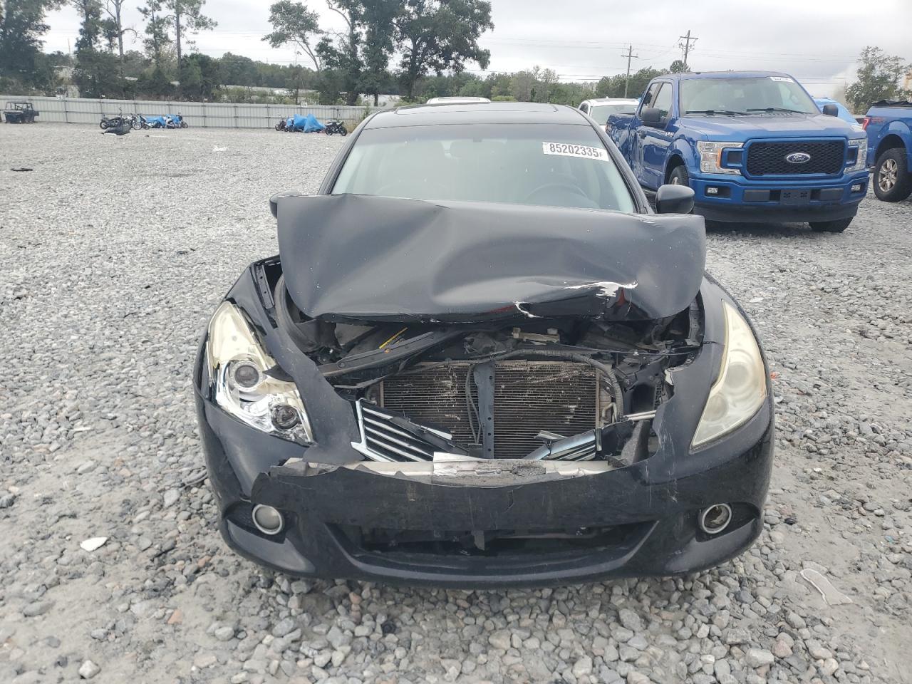 2013 INFINITI G37