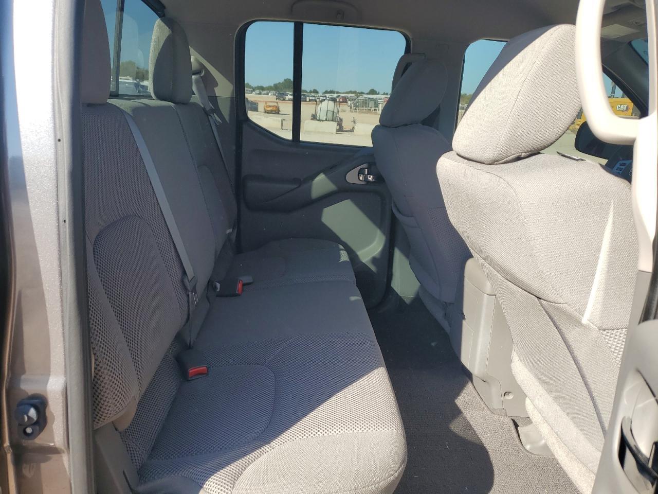 2021 NISSAN Frontier