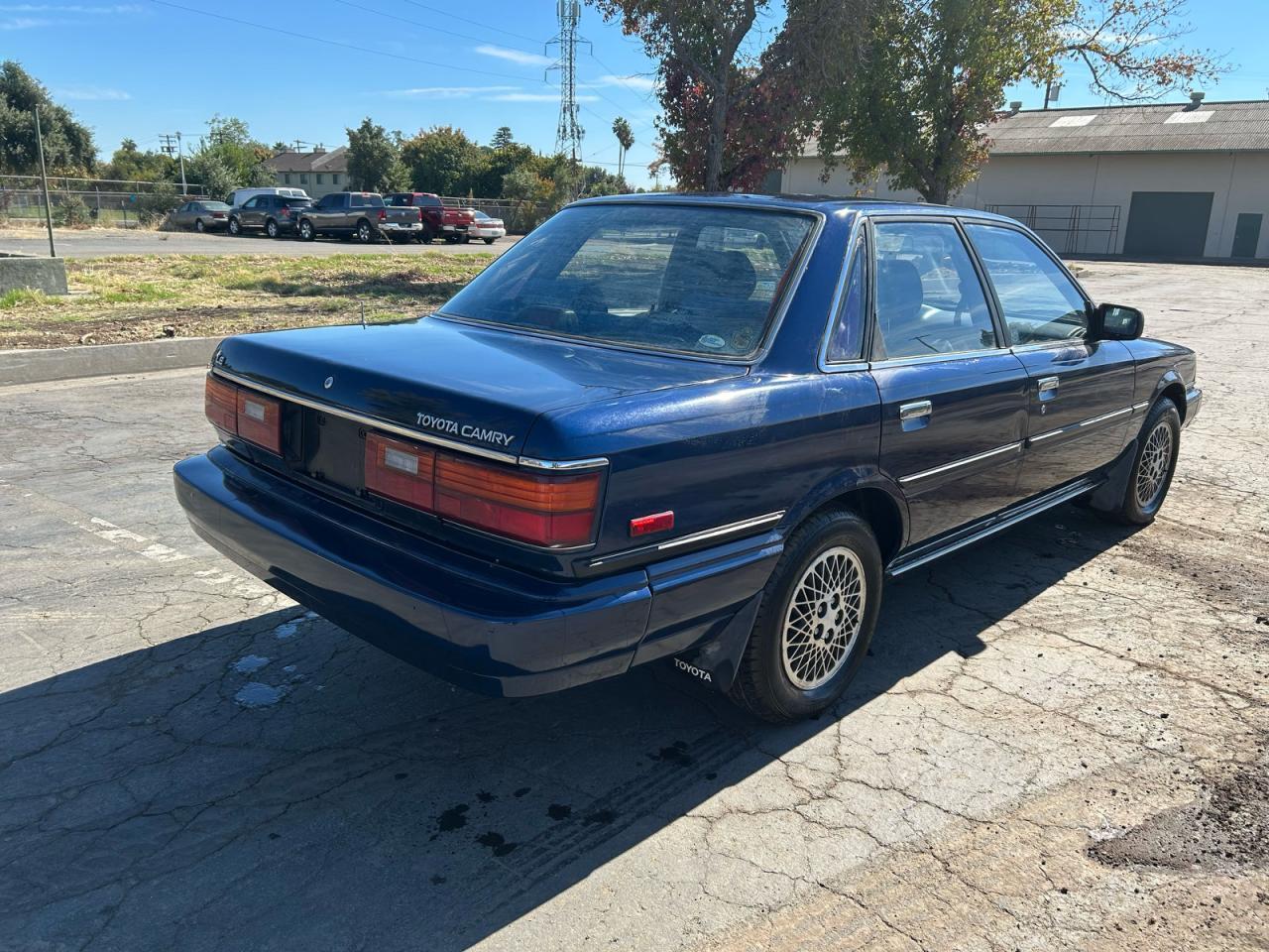 1987 TOYOTA CAMRY