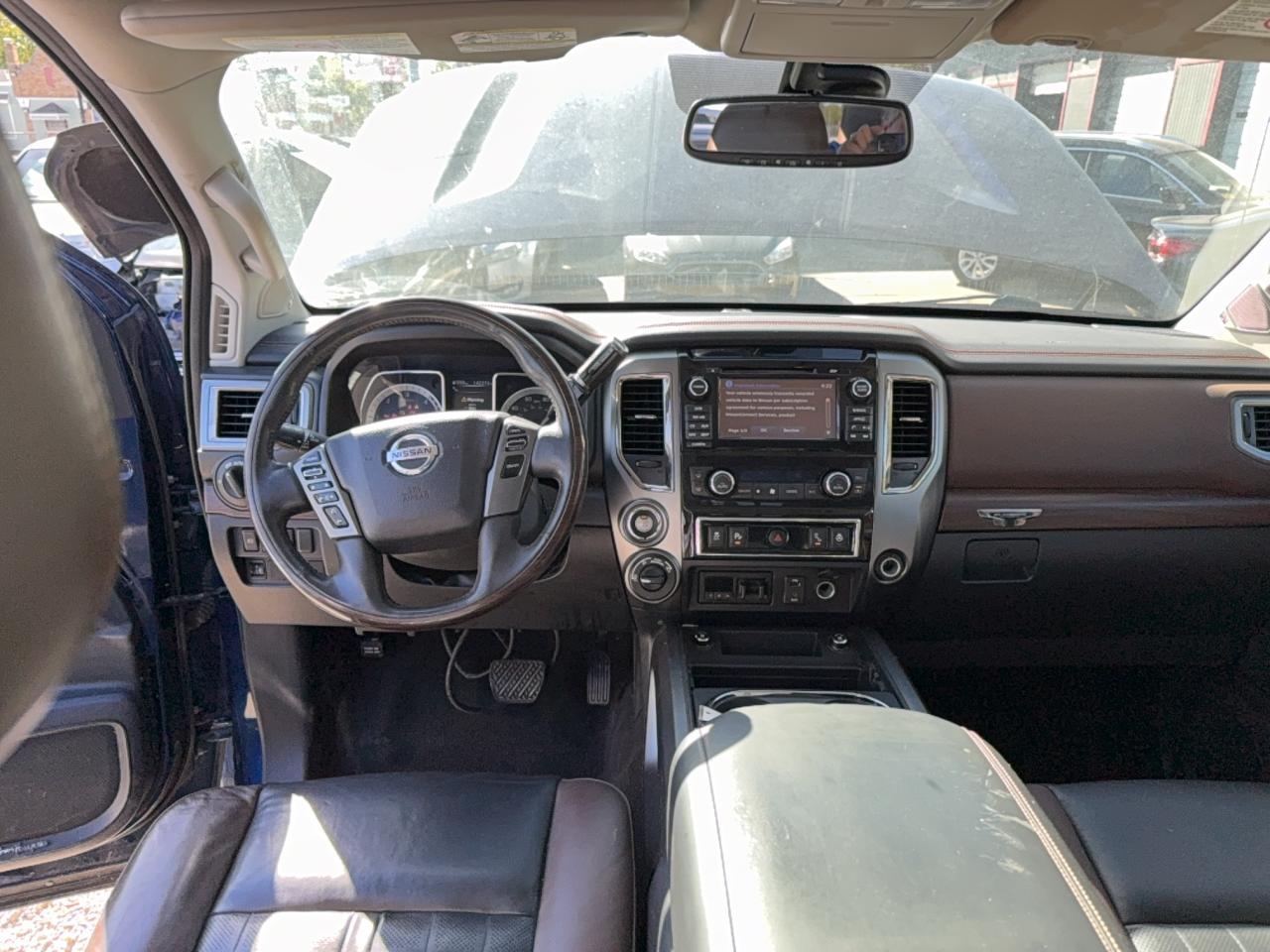 2016 NISSAN Titan