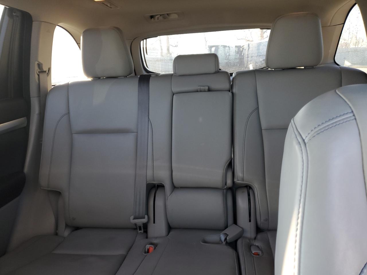 2015 TOYOTA HIGHLANDER