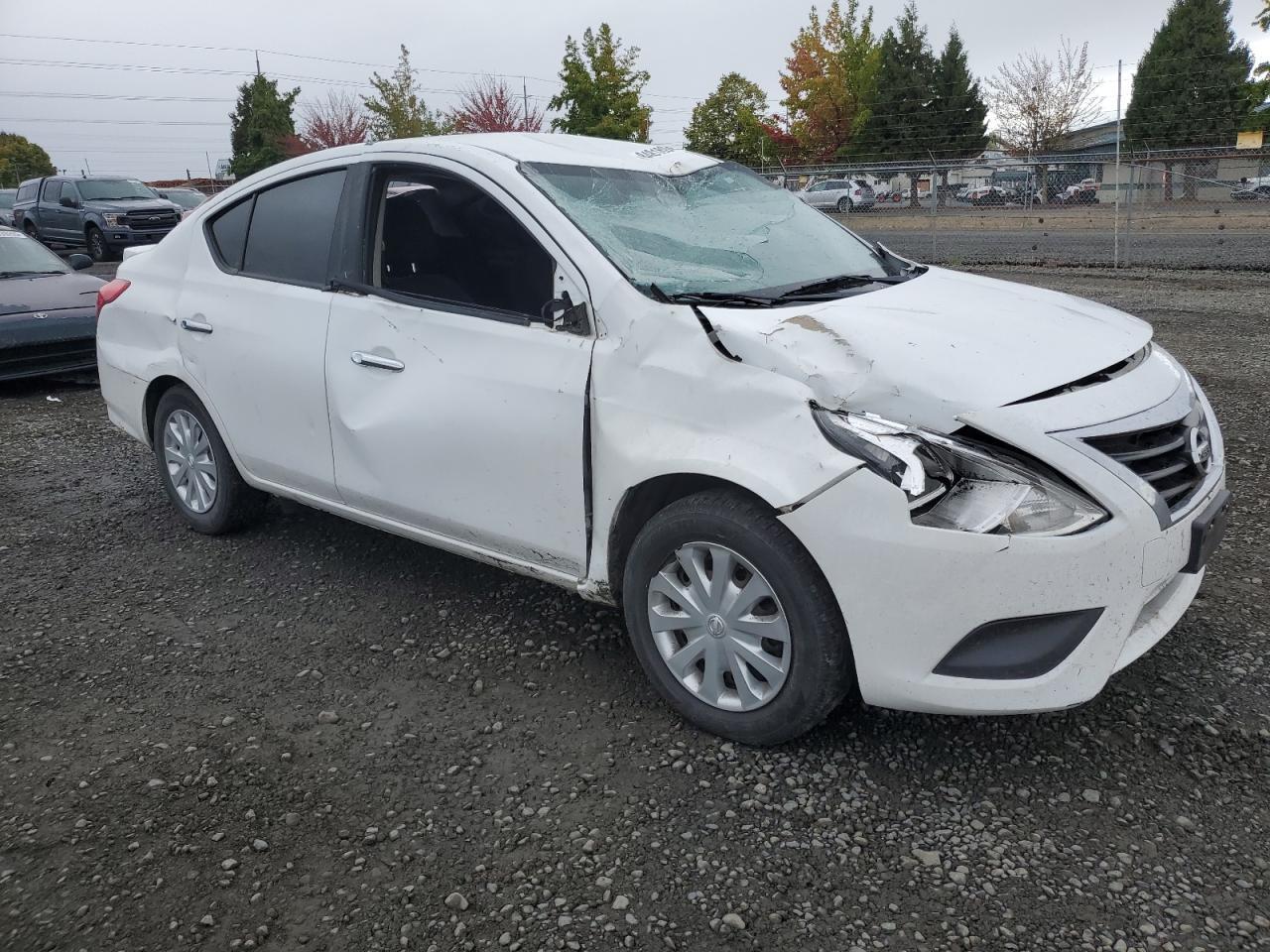 2019 NISSAN VERSA
