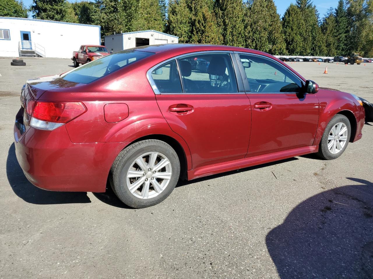 2011 SUBARU Legacy