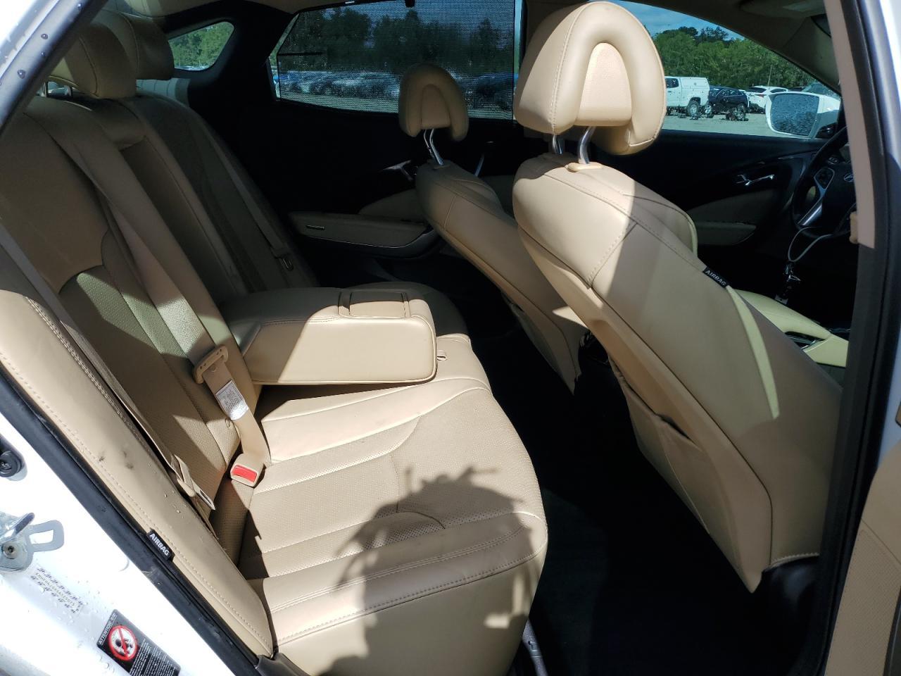 2016 HYUNDAI Azera
