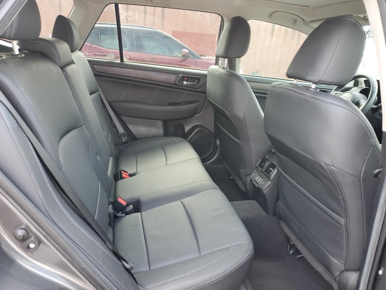 2019 SUBARU Outback