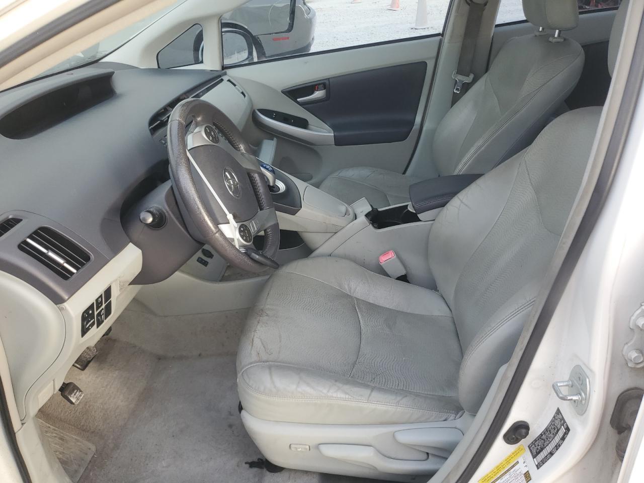 2011 TOYOTA PRIUS