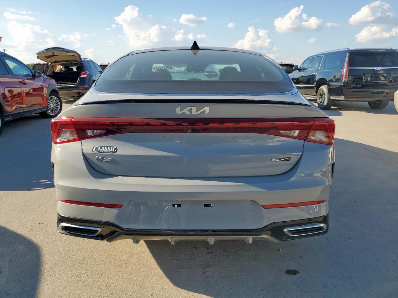 2022 KIA K5