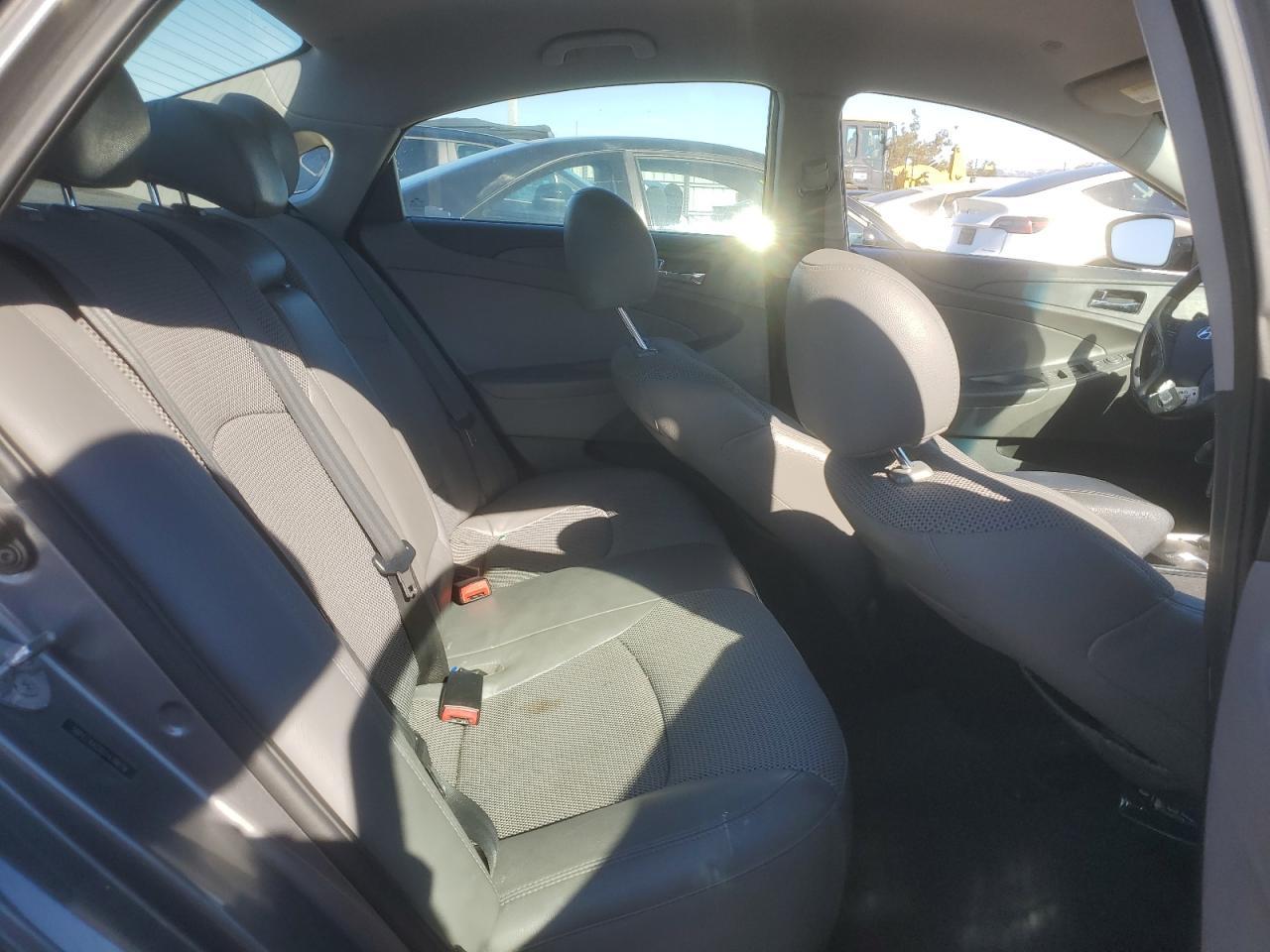2012 HYUNDAI SONATA