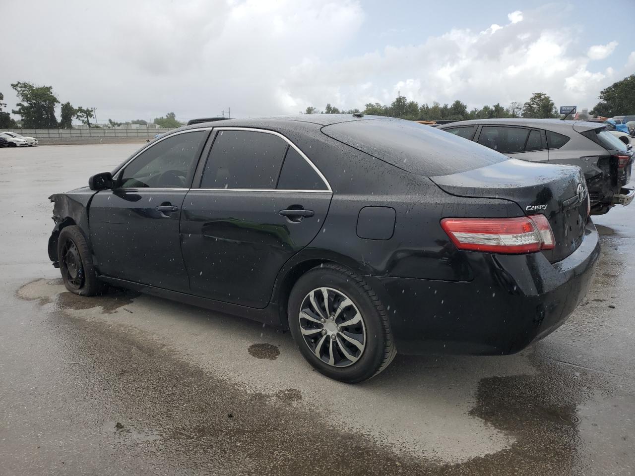 2011 TOYOTA CAMRY