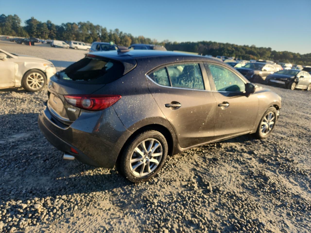 2015 MAZDA 3